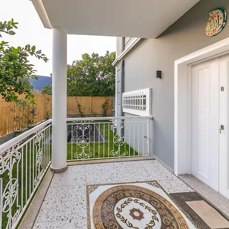 Villa Daisy ıçmeler Private Pool Garden Marmaris