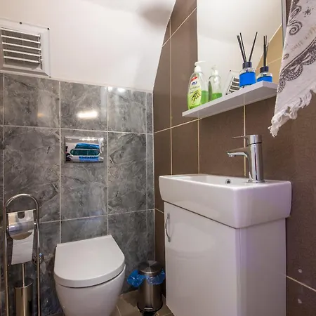 Villa Daisy ıçmeler Private Pool Garden Marmaris